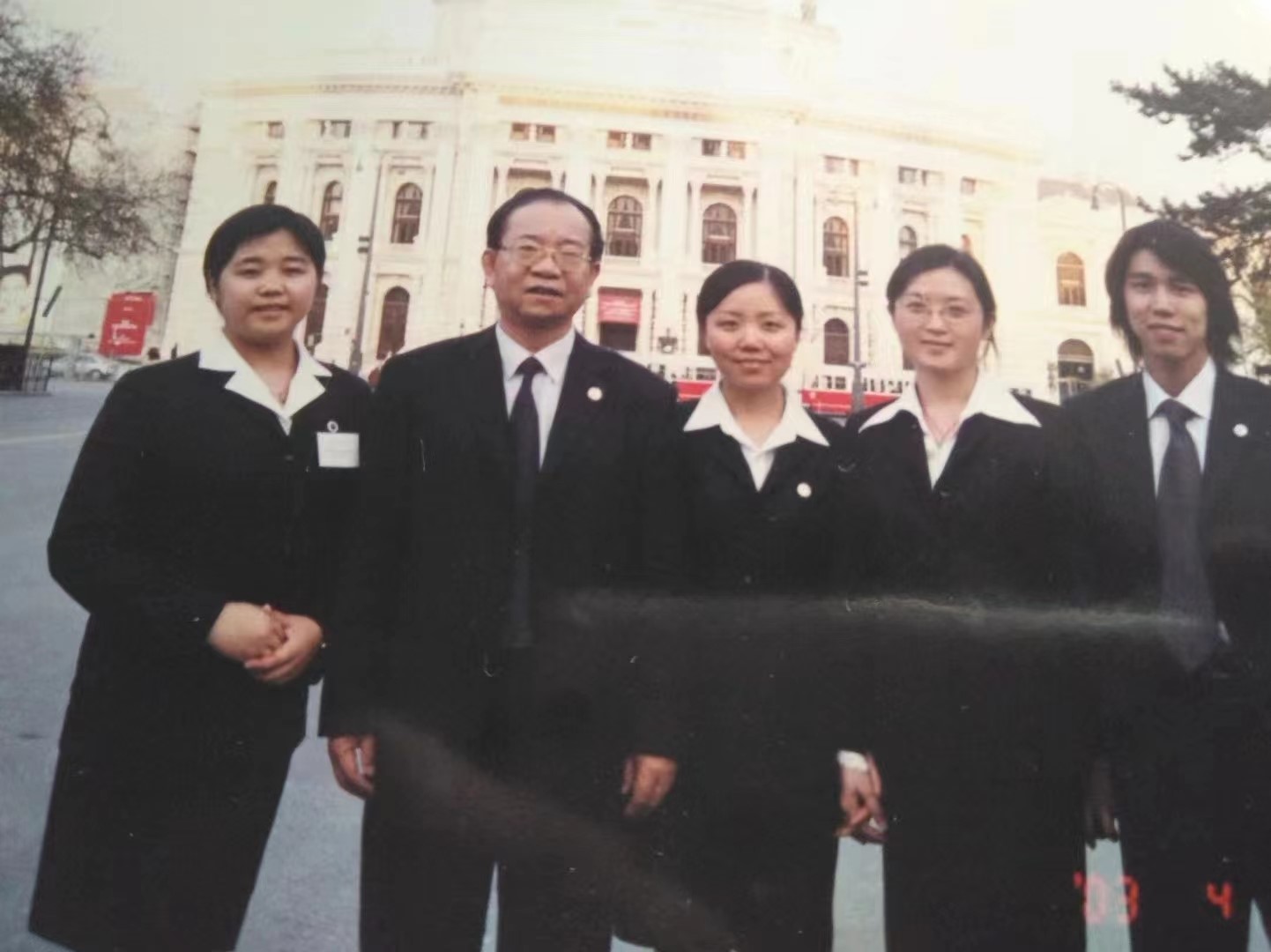 222.jpg 伟德bv国际体育